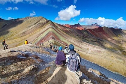 Rainbow Mountain VOOR de drukte + Red Valley. #1 exploitant