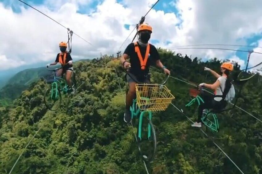 Zipline Park Day Pass Especial Pick up Included