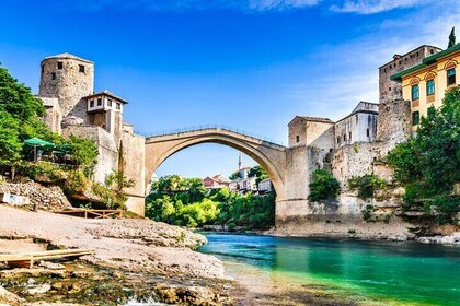 Goditi l'antica Mostar