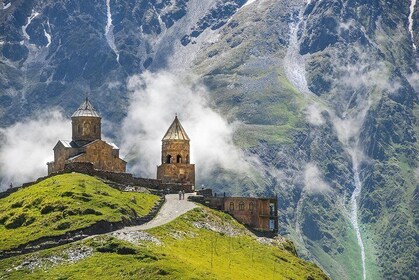 Ananuri-Gudauri-Kazbegi - Private Tour