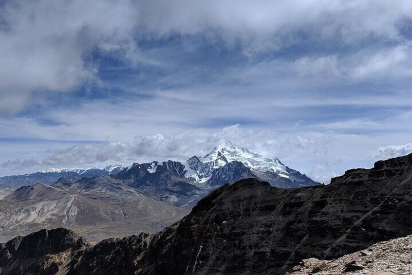 Full-Day Chacaltaya and Valley de la Luna (Valley of the Moon) Tour