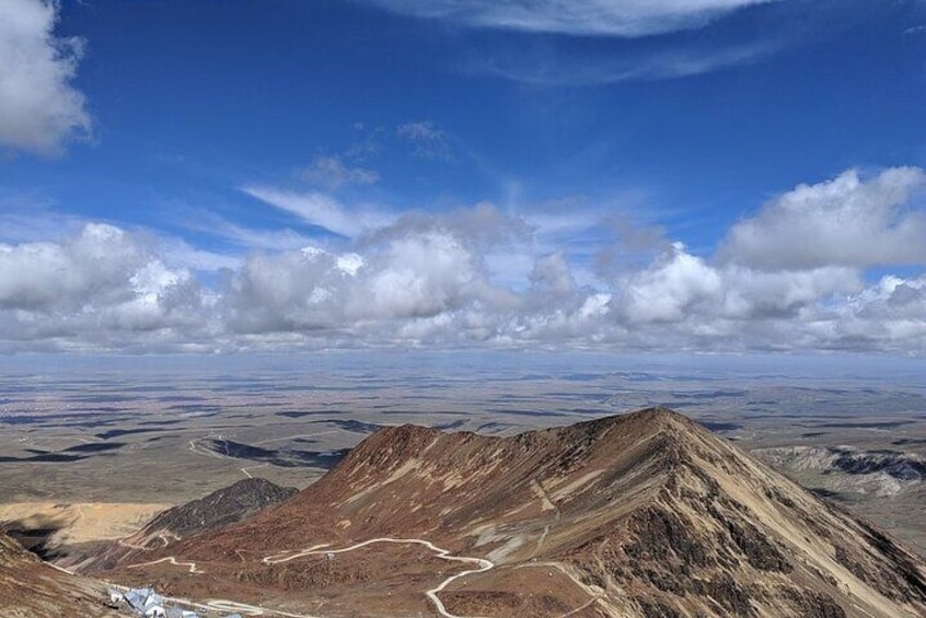 Full-Day Chacaltaya and Valley de la Luna (Valley of the Moon) Tour