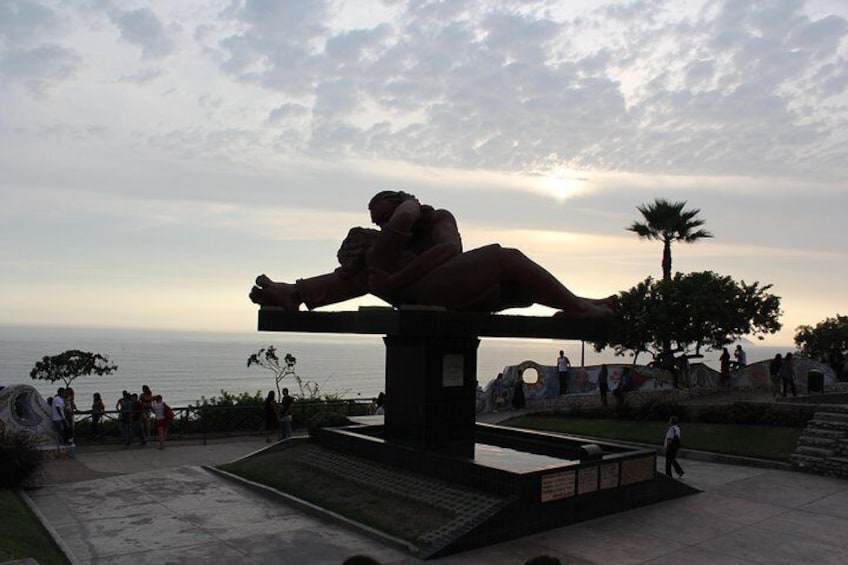 Historic Downtown, Miraflores & Catacombs Private Tour