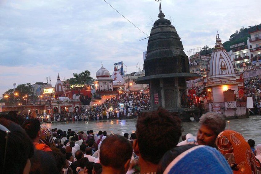 Haridwar Temples, Ashrams, and Ganga Aarti Experience
