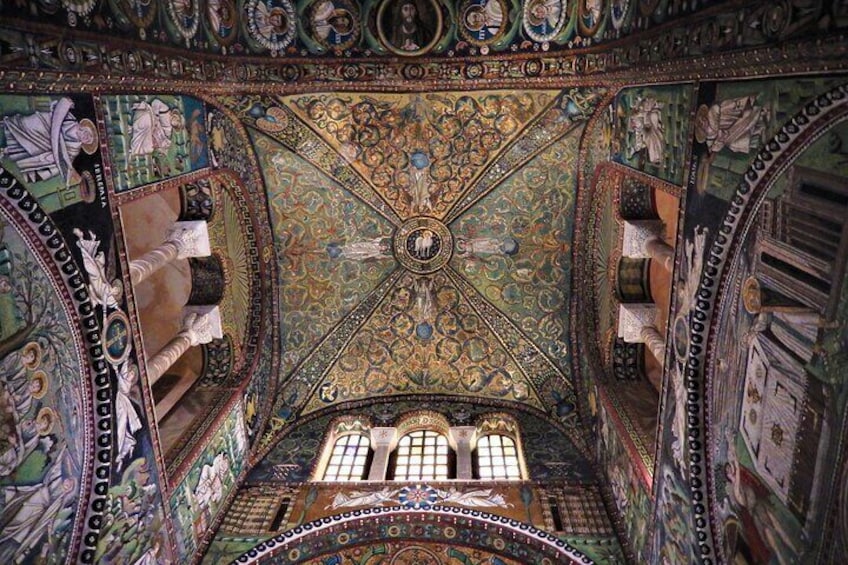 Ravenna Mosaics and Highlights Private Tour with a Local Guide