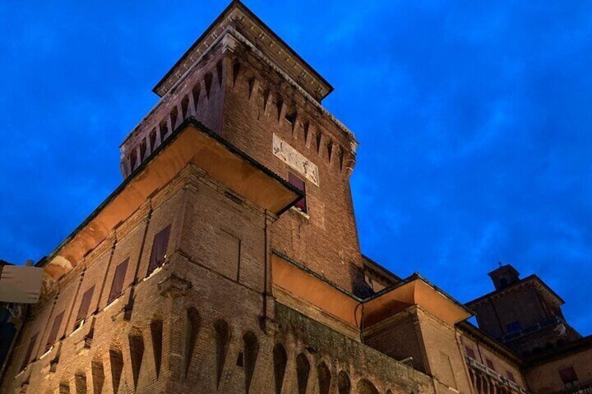 Ferrara Highlights Private Tour by Night