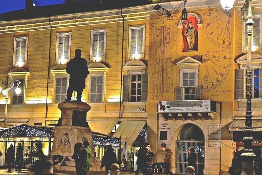 Parma Highlights Small Group Tour by Night