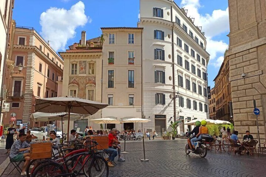 Jewish Ghetto and Navona Food Wine and Sightseeing Tour of Rome