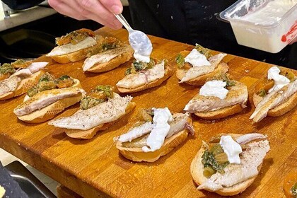 Recorrido gastronómico de comida en la calle por Venecia con un guía local ...