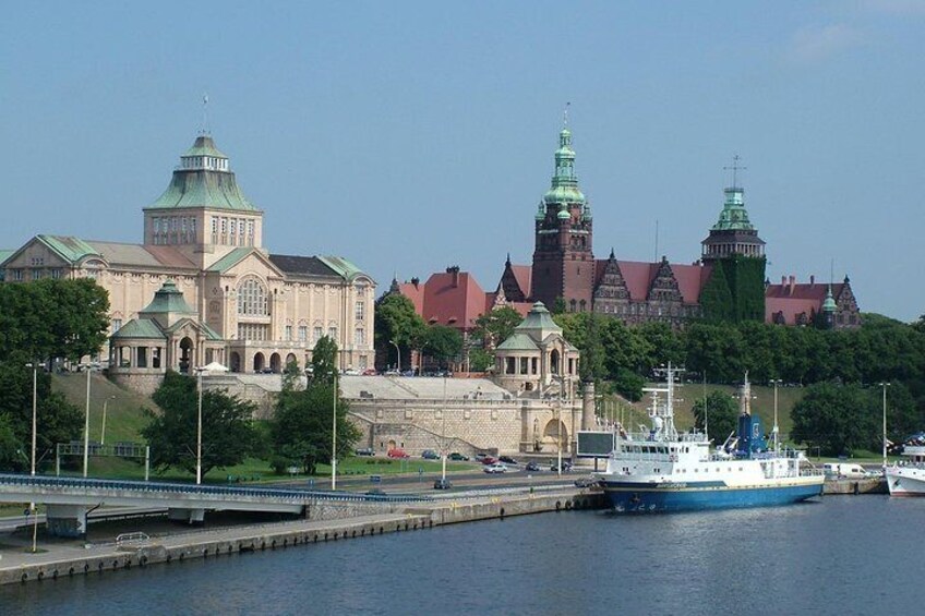 Szczecin: Underground Routes and Old Town Private Walking Tour