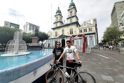 Shared Walking Tour in Guayaquil City