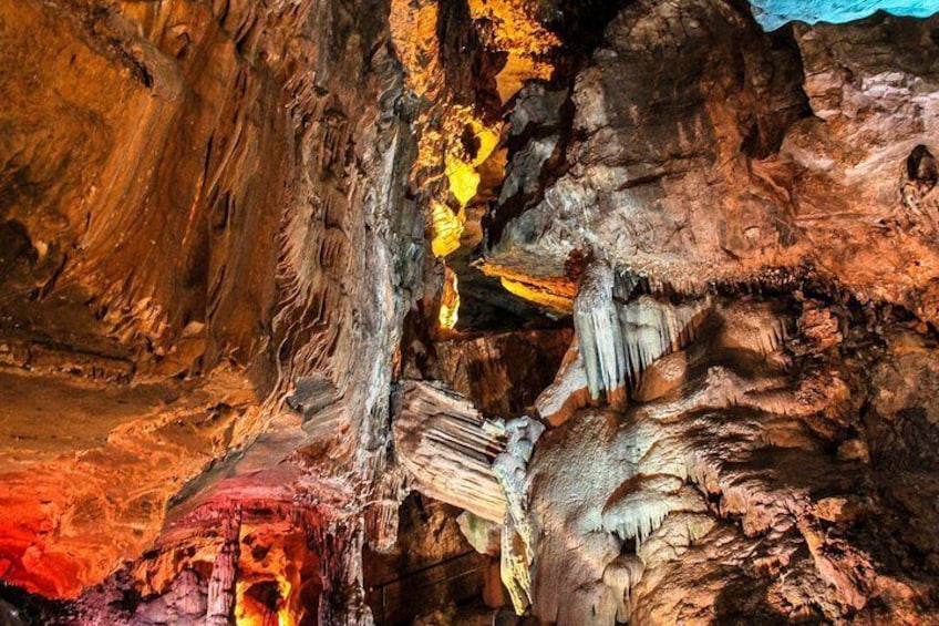 Taulabe Caves