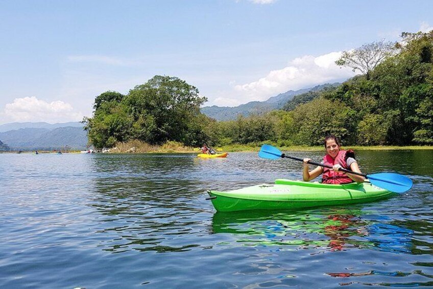 Kayak - Yojoa Lake, Honduras.