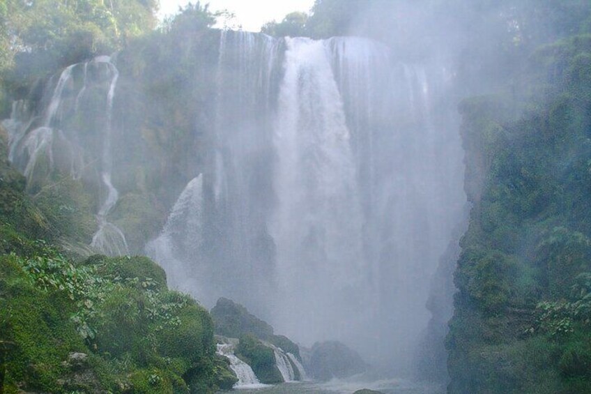 Pulhapanzak Waterfall