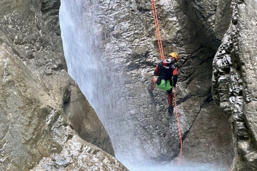 Canyoning - Heart Creek Canyon (Half day beginner level) 