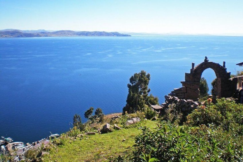 Lake Titicaca (Overnight)