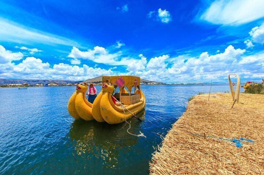 Lake Titicaca (Overnight)