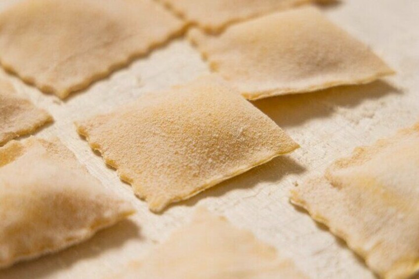 3 in 1 Cooking Class near Navona: Fettuccine, Ravioli & Tiramisu