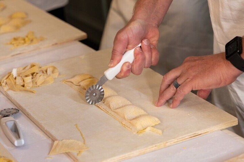 3 in 1 Cooking Class near Navona: Fettuccine, Ravioli & Tiramisu