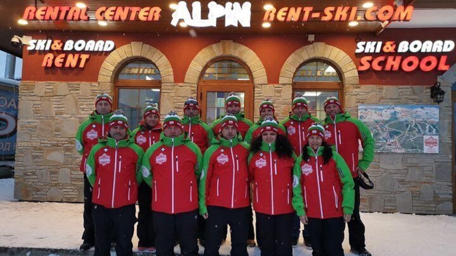 5-Day Ski and Snowboard Equipment Rental in Borovets