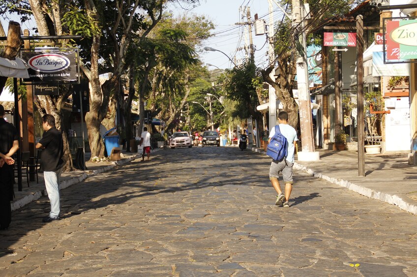 Buzios Day Trip with Lunch, City Tour and Cruise from Rio