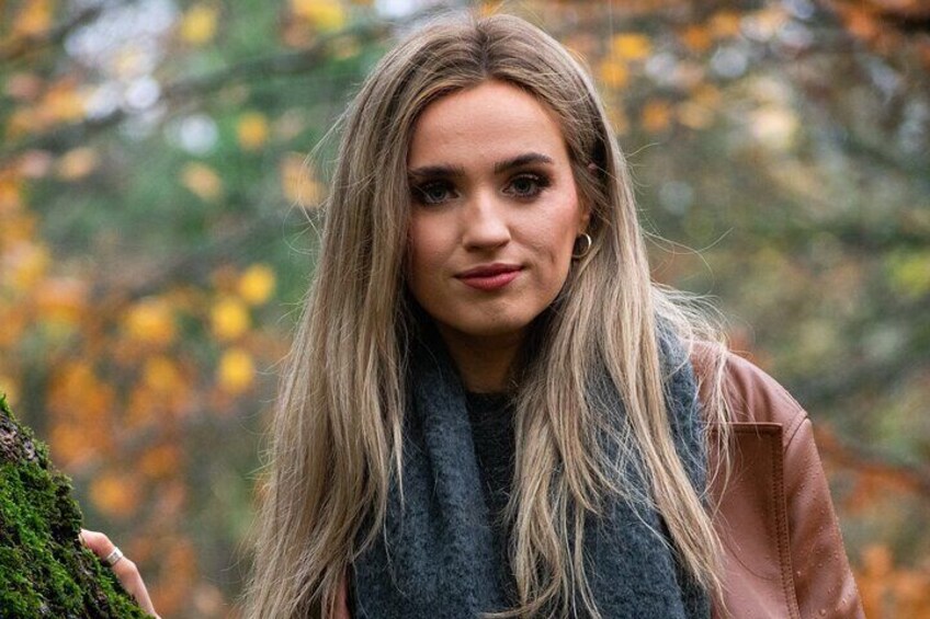 Lizzy, in Lade Braes