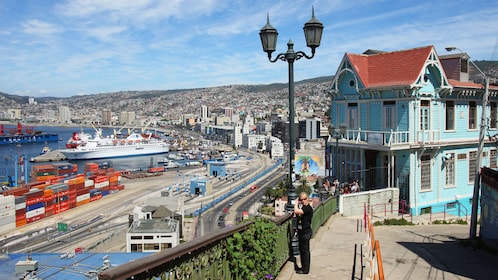 Viña del Marin rannikko ja historiallinen Valparaiso