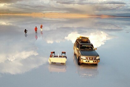 3 Days 2 Nights Uyuni Salt Flats by Bus from La Paz