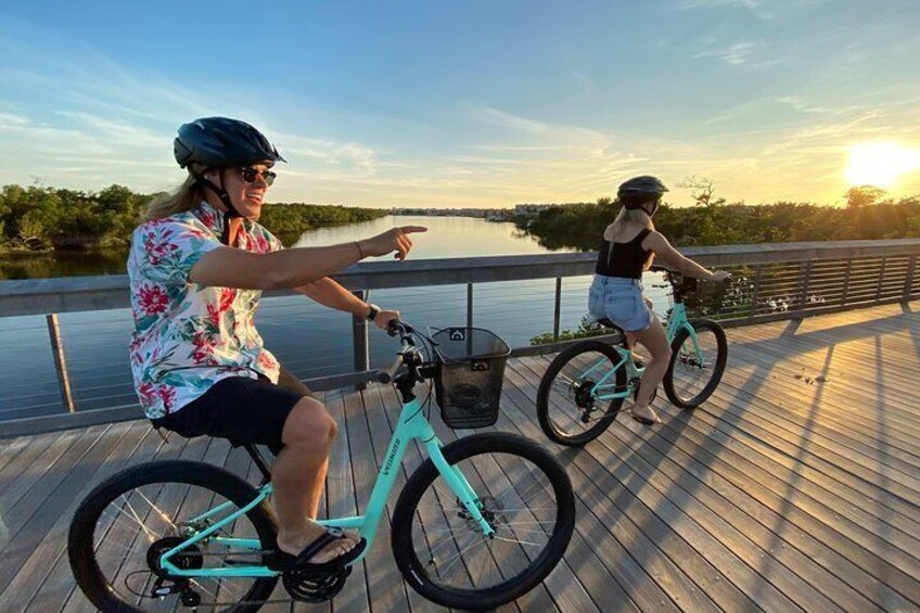 Explore Beautiful Naples, Florida on our brand new Specialized Bikes. Our Local guides have extensive knowledge of the city and they can't wait to have you explore with them