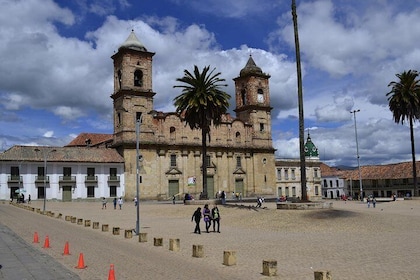 Tour of Zipaquirá: Visit the Salt Cathedral and the main squares