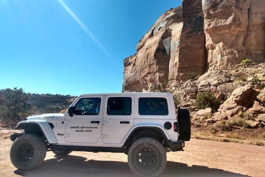 Canyonlands National Park Backcountry 4x4 Adventure from Moab