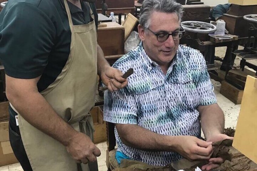 Cigar Rolling Lesson in Nassau