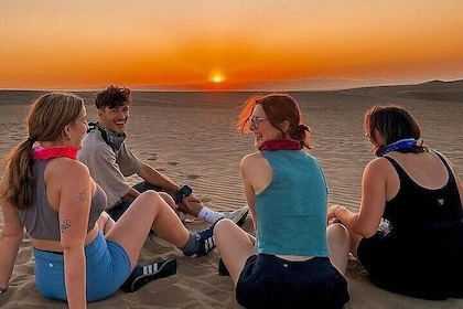 Paracas en Huacachina vanuit Lima met Ballestaseilanden en zandboarden
