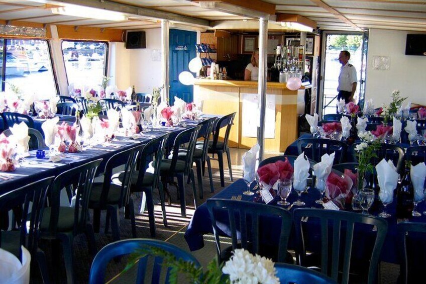 2-Hour 1000 Islands Dinner Cruise