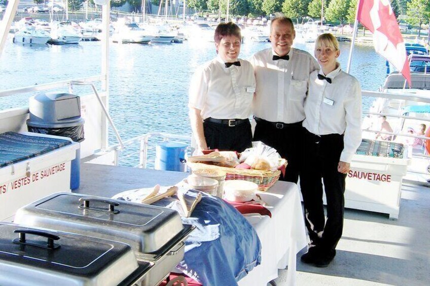 2-Hour 1000 Islands Dinner Cruise