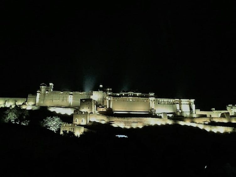 Amer Fort Sound & Light Show with Dinner from Jaipur