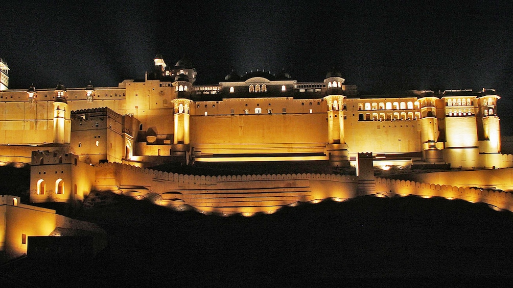 Stunning landscape view of Amer Fort in Jaipur 