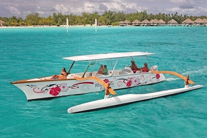 Bora Bora Snorkel Cruise by Polynesian Outrigger Canoe with BBQ Island Lunc...