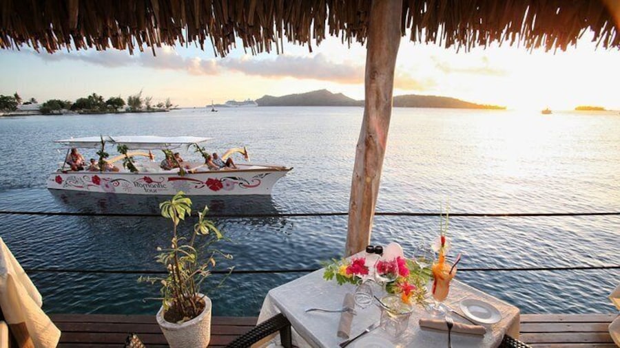 Bora Bora Romantic private boat adventure
Bora Bora sunset adventure
Love tour adventure Bora Bora
Bora Bora sunset tour adventure
Private tour adventure Bora Bora
Private Sunset, diner adventure