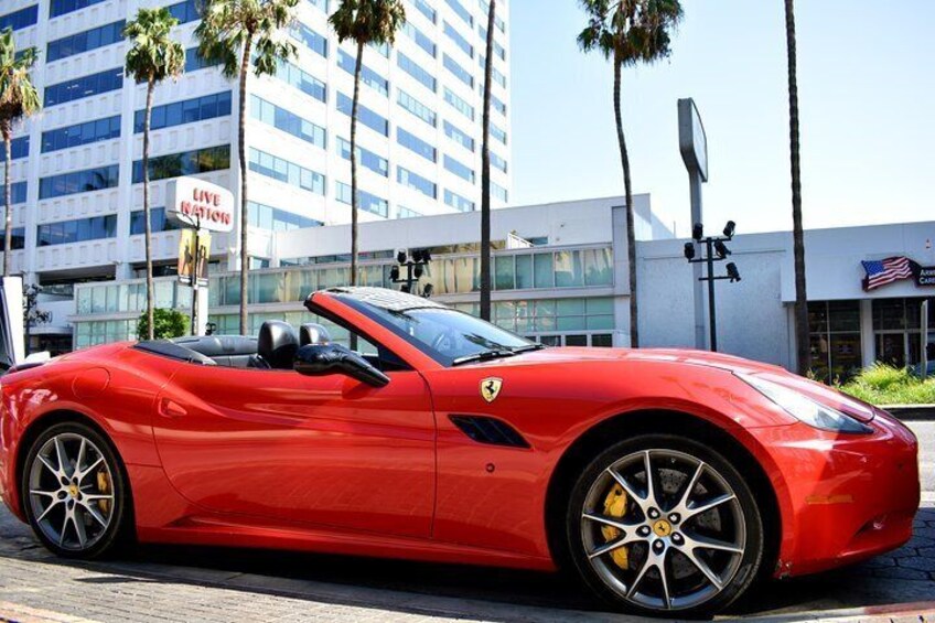 20 Mins PRIVATE Ferrari Drive from Hollywood Blvd to Sunset Blvd