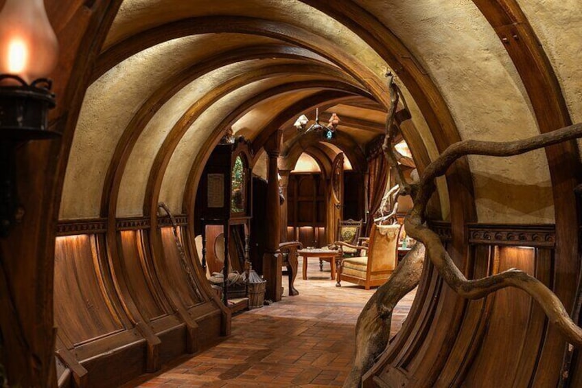 Private Luxury Tour to Hobbiton Movie set for Couple and Small Groups from AKL