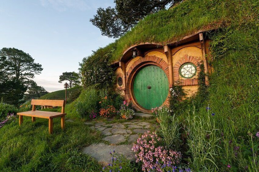 Hobbiton Movie Set Tour & Te Puia Geothermal Valley Experience