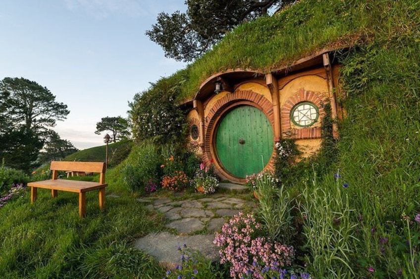 Hobbiton Movie Set Tour & Te Puia Geothermal Valley Experience