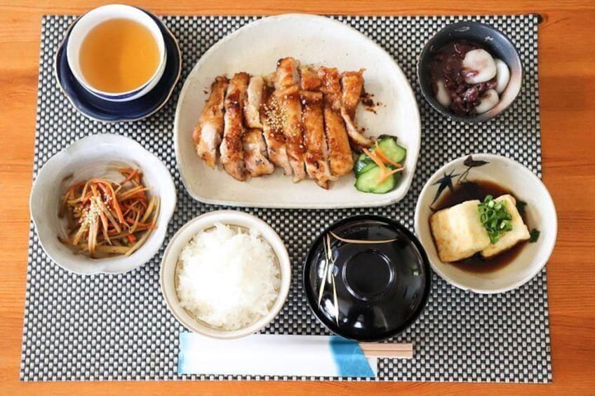 Dine with you host in her home