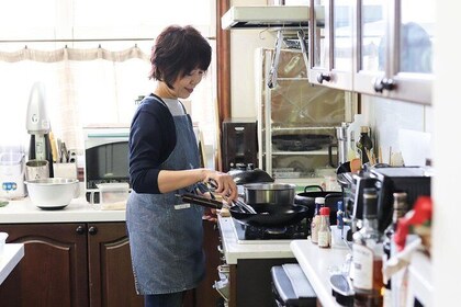 Private Japanese Cooking Class in Sapporo with Local Host Kanae