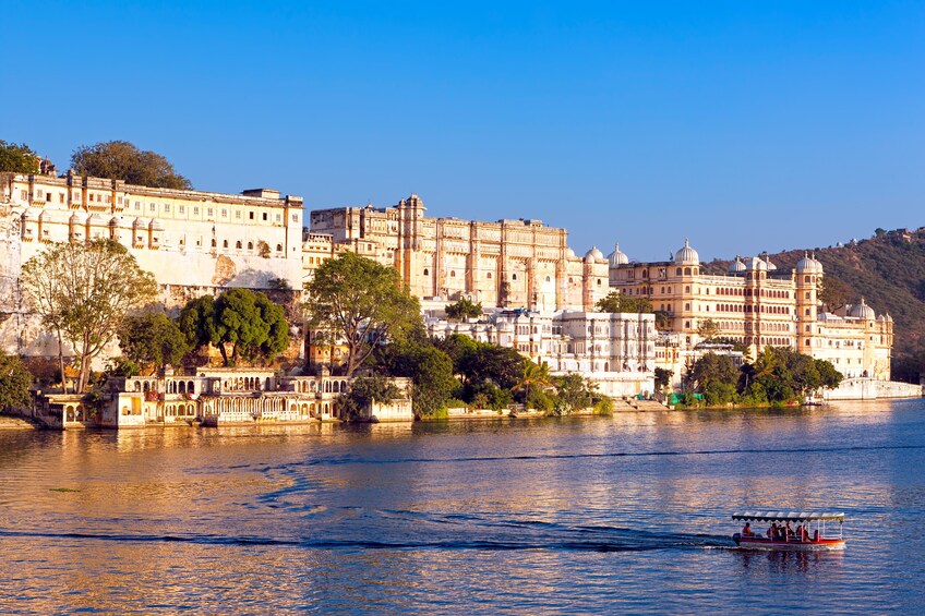 Private Udaipur Half-Day City Tour