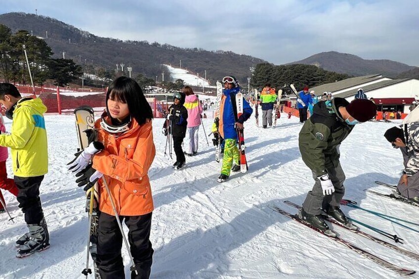 Enjoy Snow Tour From Seoul to Jisan Resort