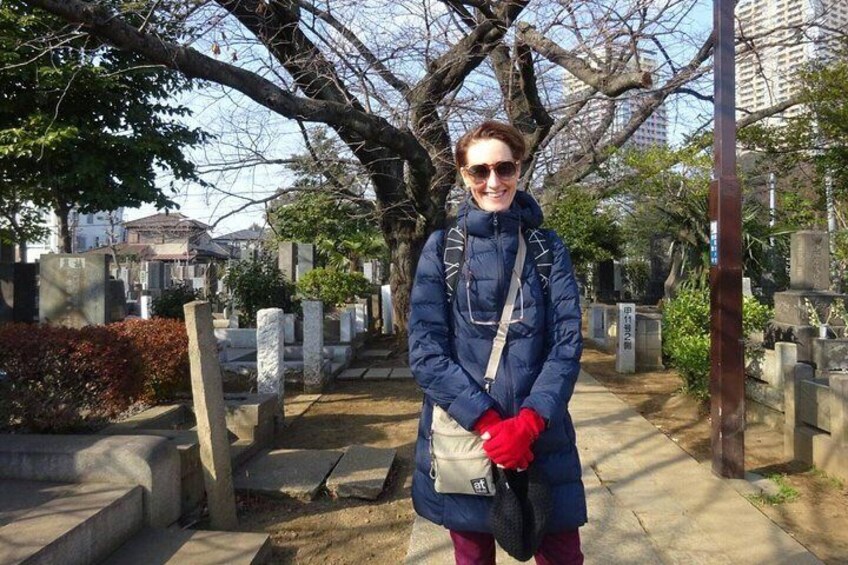 Yanaka Cemetery in winter