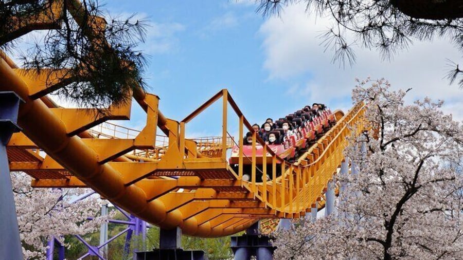 Seoulland Theme Park - Black Hole 2000