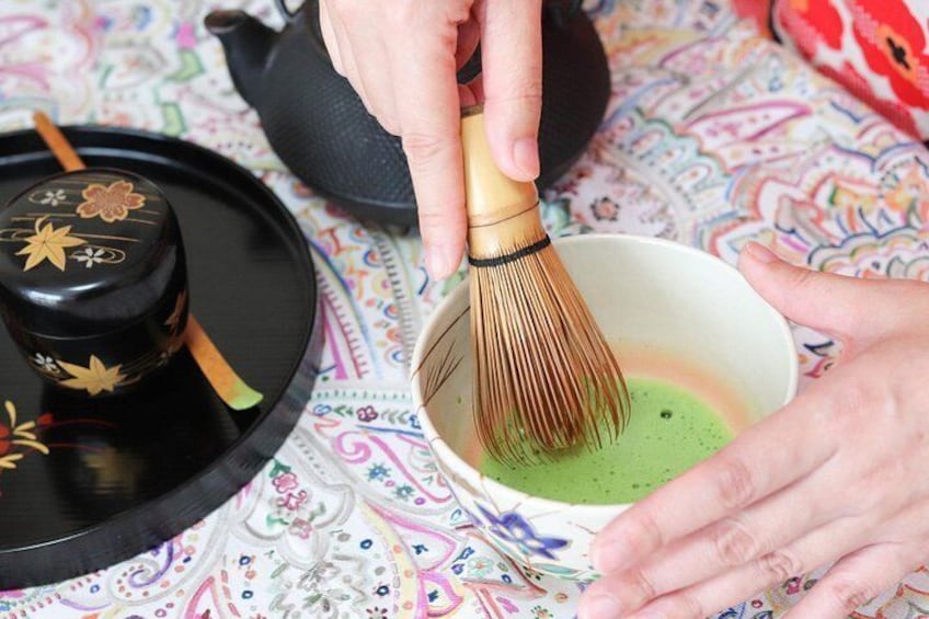 Enjoy fresh Matcha with a local